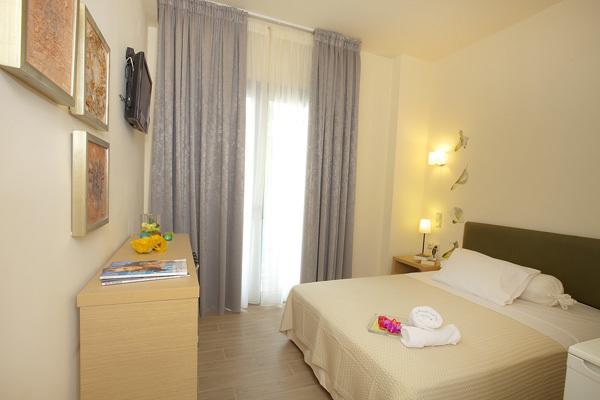 לאוטרה אדיפסאו Ilion Spa Hotel מראה חיצוני תמונה