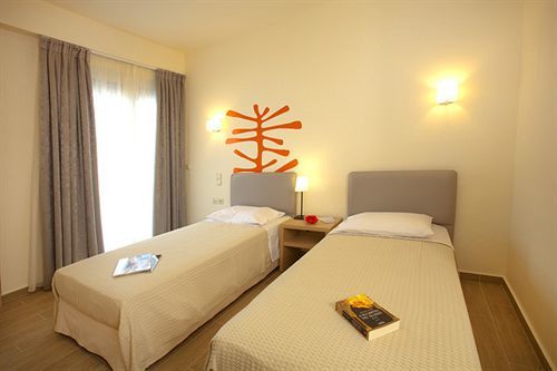 לאוטרה אדיפסאו Ilion Spa Hotel מראה חיצוני תמונה